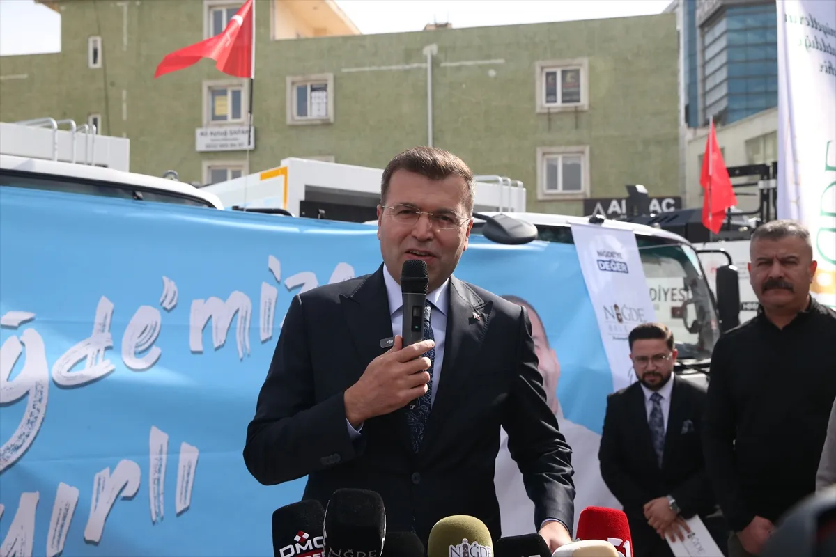 Niğde Belediyesi filosuna 90 milyon liralık 20 araç kattı Niğde Belediyesi filosuna 90 milyon liralık 20 araç kattı