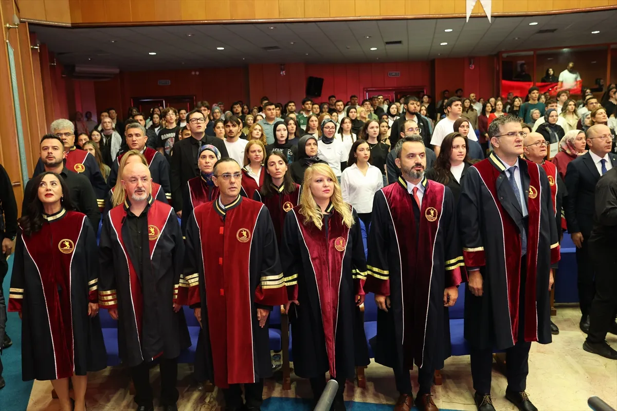 Ondokuz Mayıs Üniversitesinde akademik yıl açılış töreni düzenlendi