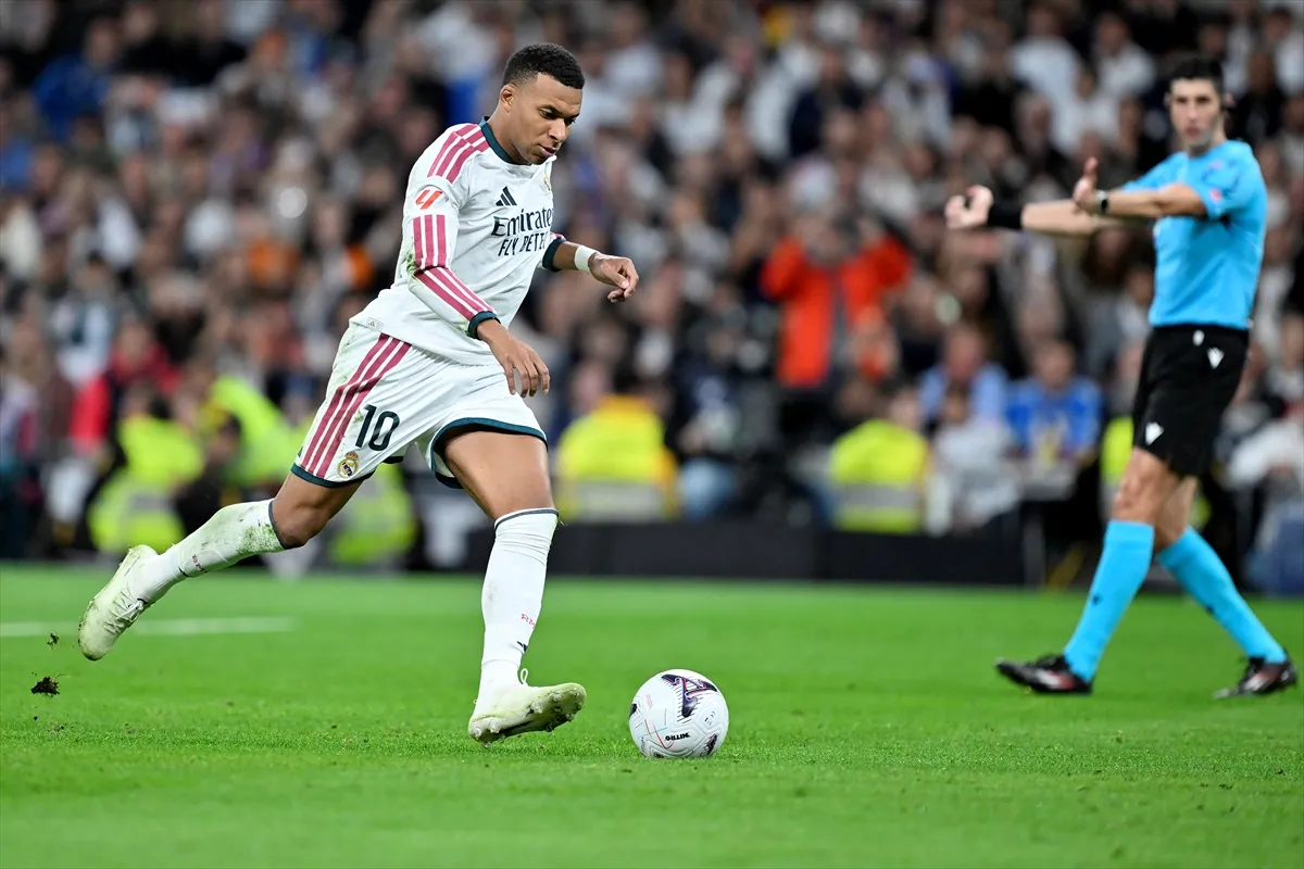 La Liga 9. Hafta: Real Madrid - Sevilla Bernabeu’de 7. kare