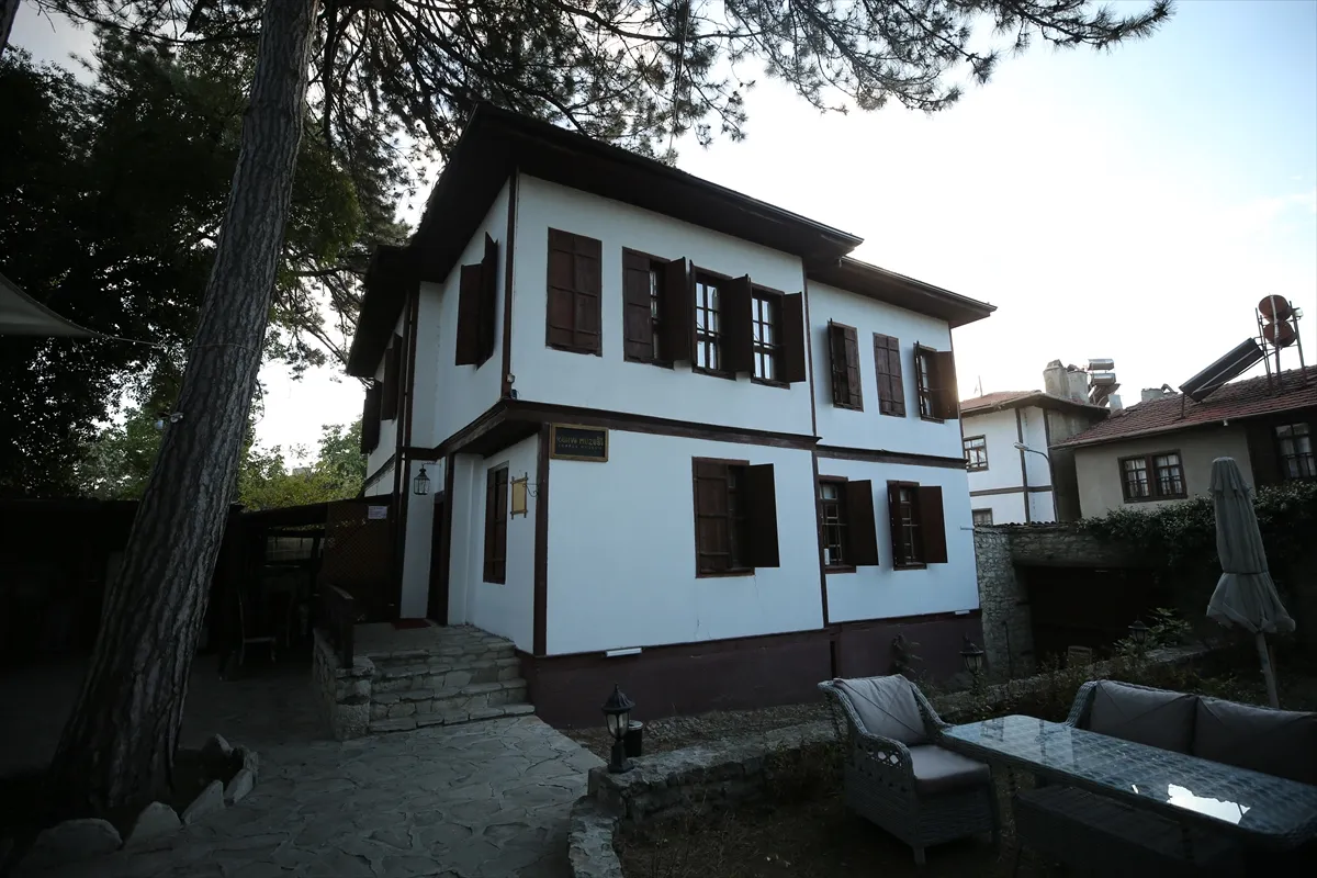Safranbolu Kahve Müzesi, ziyaretçilerini tarihi konakta ağırlamaya başladı Safranbolu Kahve Müzesi, ziyaretçilerini tarihi konakta ağırlamaya başladı