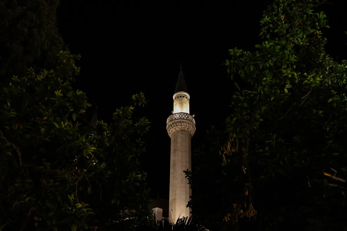 Şam’daki tarihi Süleymaniye Tekkesi restore edilip açıldı Şam’daki tarihi Süleymaniye Tekkesi restore edilip açıldı