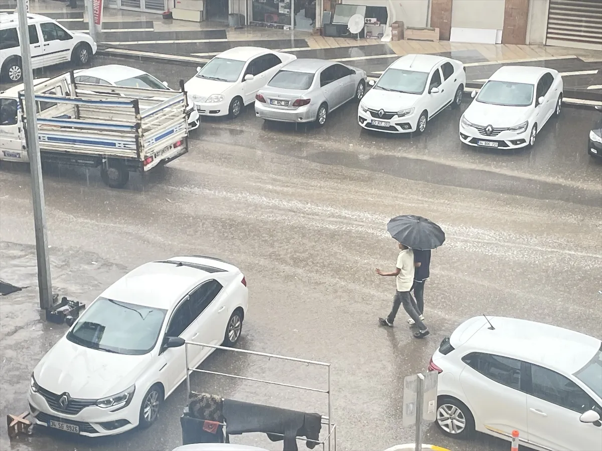Şanlıurfa’da sağanak etkili oldu Şanlıurfa’da sağanak etkili oldu