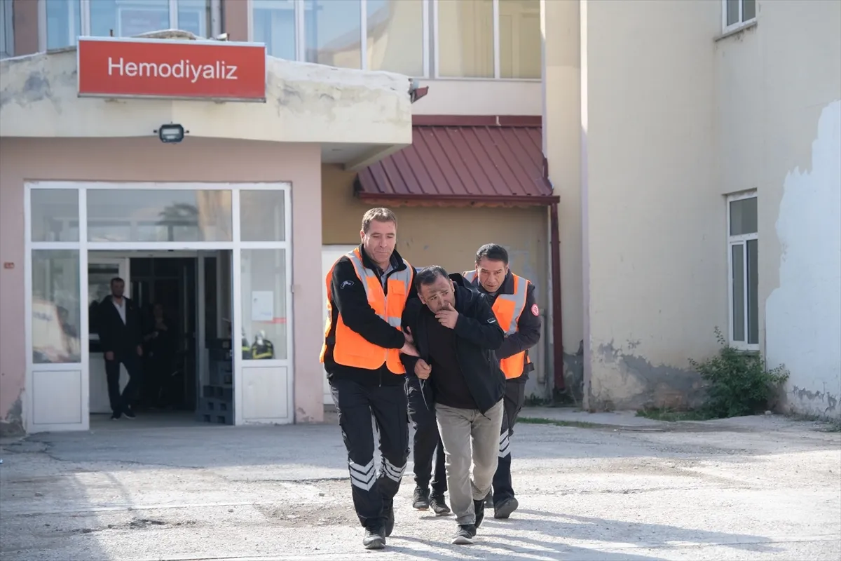 SCÜ Hastanesinde afet planı tatbikatı yapıldı SCÜ Hastanesinde afet planı tatbikatı yapıldı