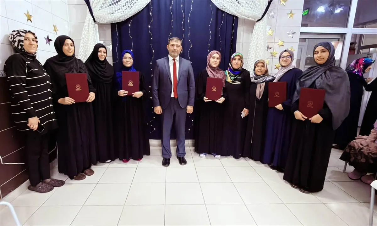 Seydişehir’de 9 öğrenciye hafızlık icazet belgesi verildi Seydişehir’de 9 öğrenciye hafızlık icazet belgesi verildi