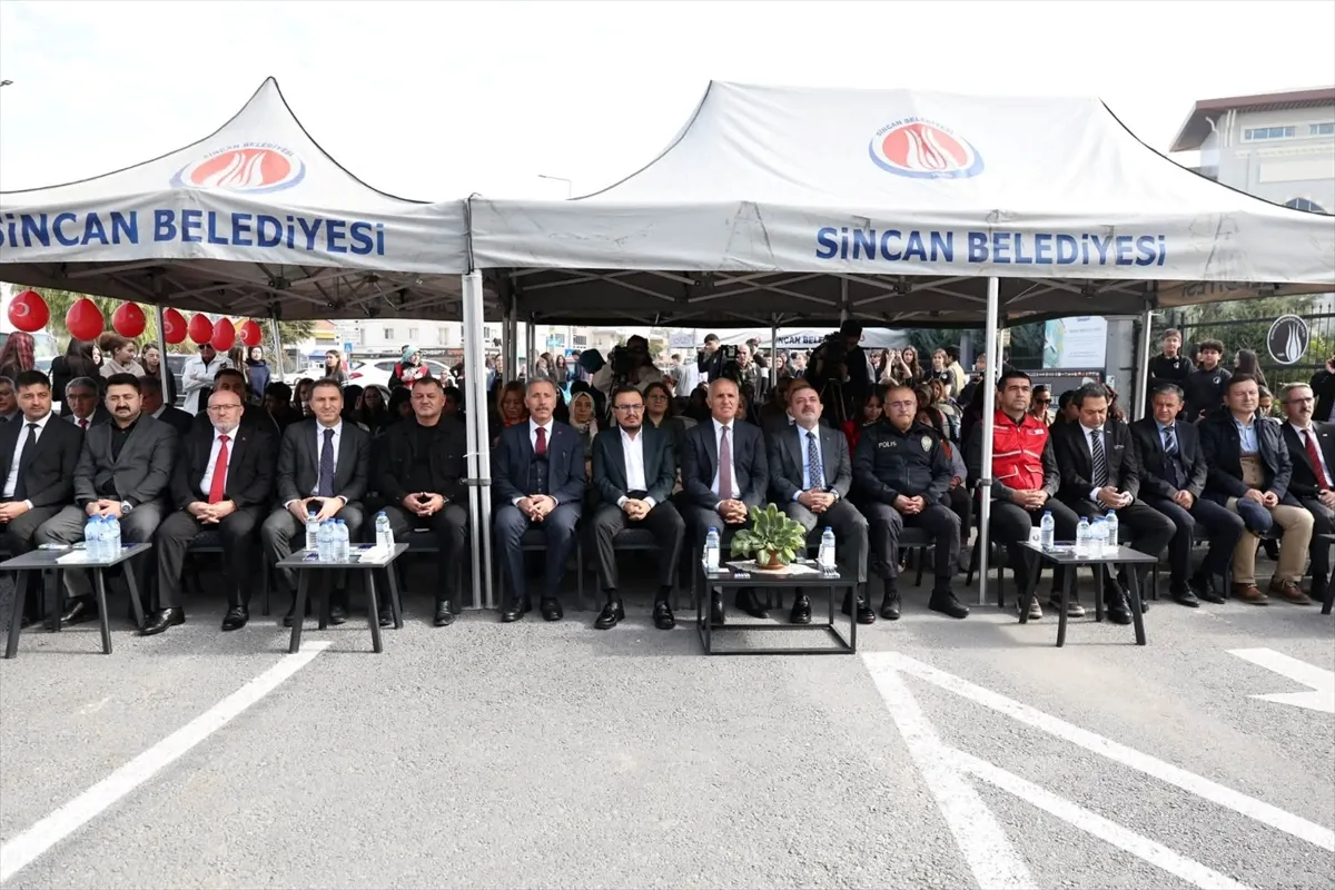 Ankara Sincan’da okullarda 3 bin 774 ünite kan bağışı toplandı Ankara Sincan’da okullarda 3 bin 774 ünite kan bağışı toplandı
