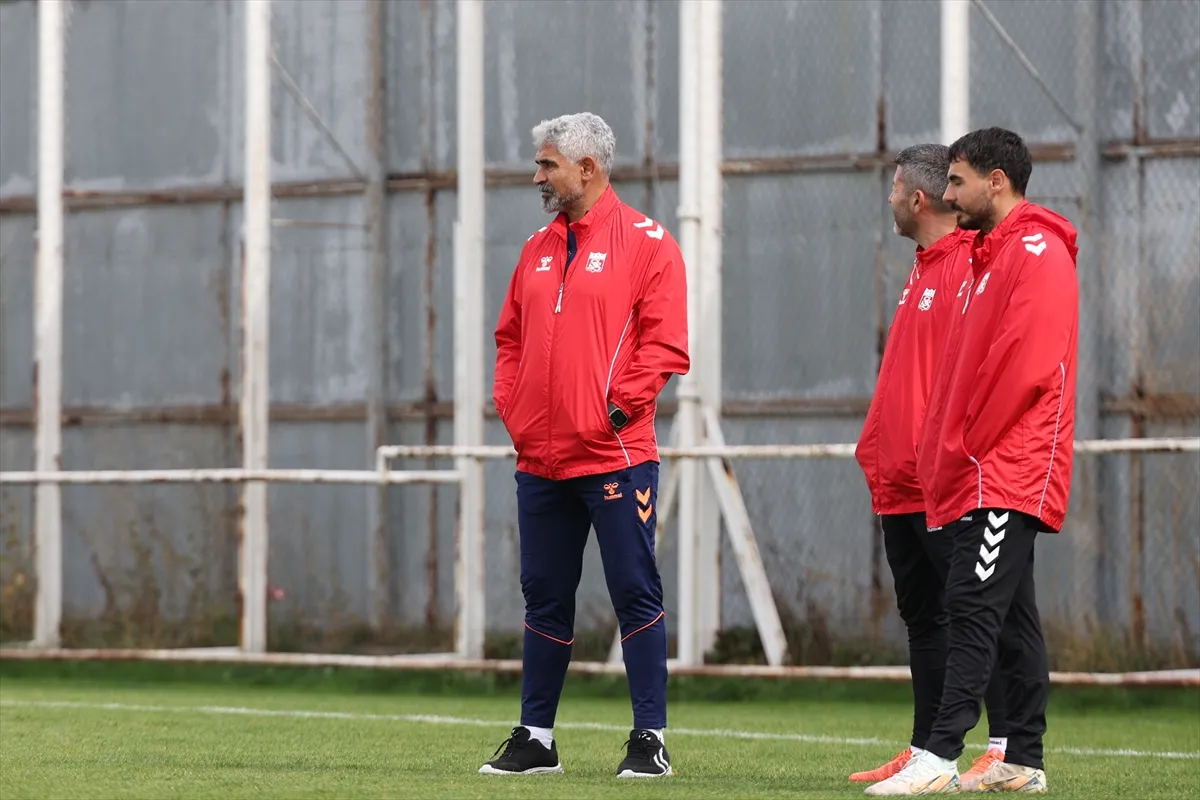 Sivasspor, Sarıyer maçı hazırlıklarını sürdürdü