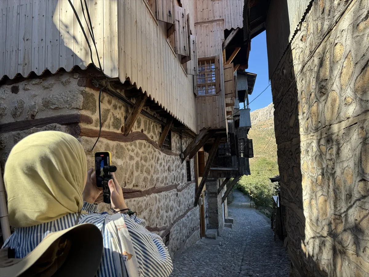 Tarihi, doğası ve lezzetleriyle Erzincan, yerli ve yabancı ziyaretçilerin ilgisini çekiyor