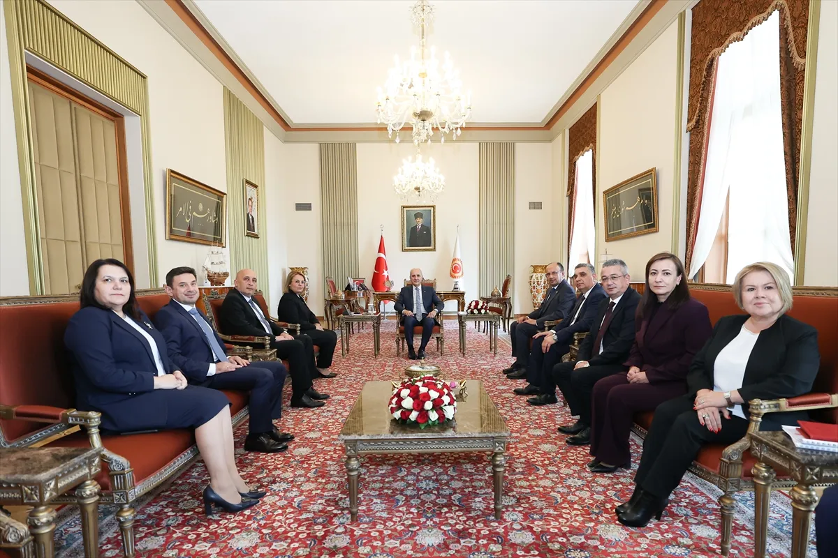 TBMM Başkanı Kurtulmuş, Bulgaristan Ulusal Meclisi Başkanvekili Sabri’yi kabul etti TBMM Başkanı Kurtulmuş, Bulgaristan Ulusal Meclisi Başkanvekili Sabri’yi kabul etti