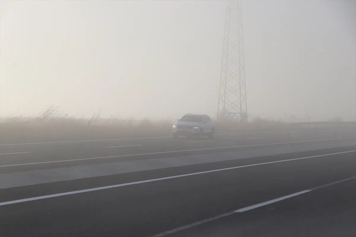Tekirdağ’da sis etkili oldu Tekirdağ’da sis etkili oldu