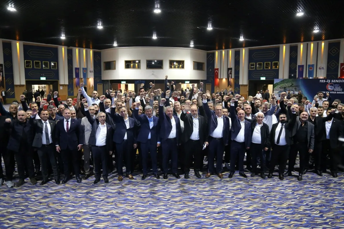 TES-İŞ Sendikası Genel Başkanlığına yeniden İrfan Kabaloğlu seçildi