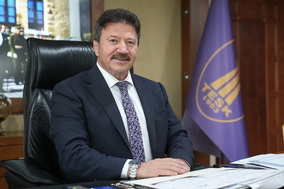 TESK Genel Başkanı Yiğiner’den esnafın prim gün sayısının 7 bin 200’e düşürülmesi talebi TESK Genel Başkanı Yiğiner’den esnafın prim gün sayısının 7 bin 200’e düşürülmesi talebi