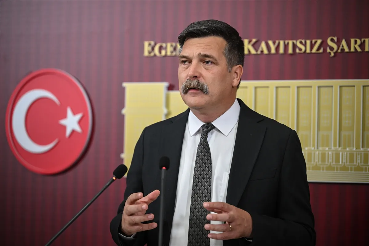 TİP Genel Başkanı Baş, AK Parti’ye katılan İzmir Büyükşehir Belediye Başkanı Tugay’ı eleştirdi TİP Genel Başkanı Baş, AK Parti’ye katılan İzmir Büyükşehir Belediye Başkanı Tugay’ı eleştirdi