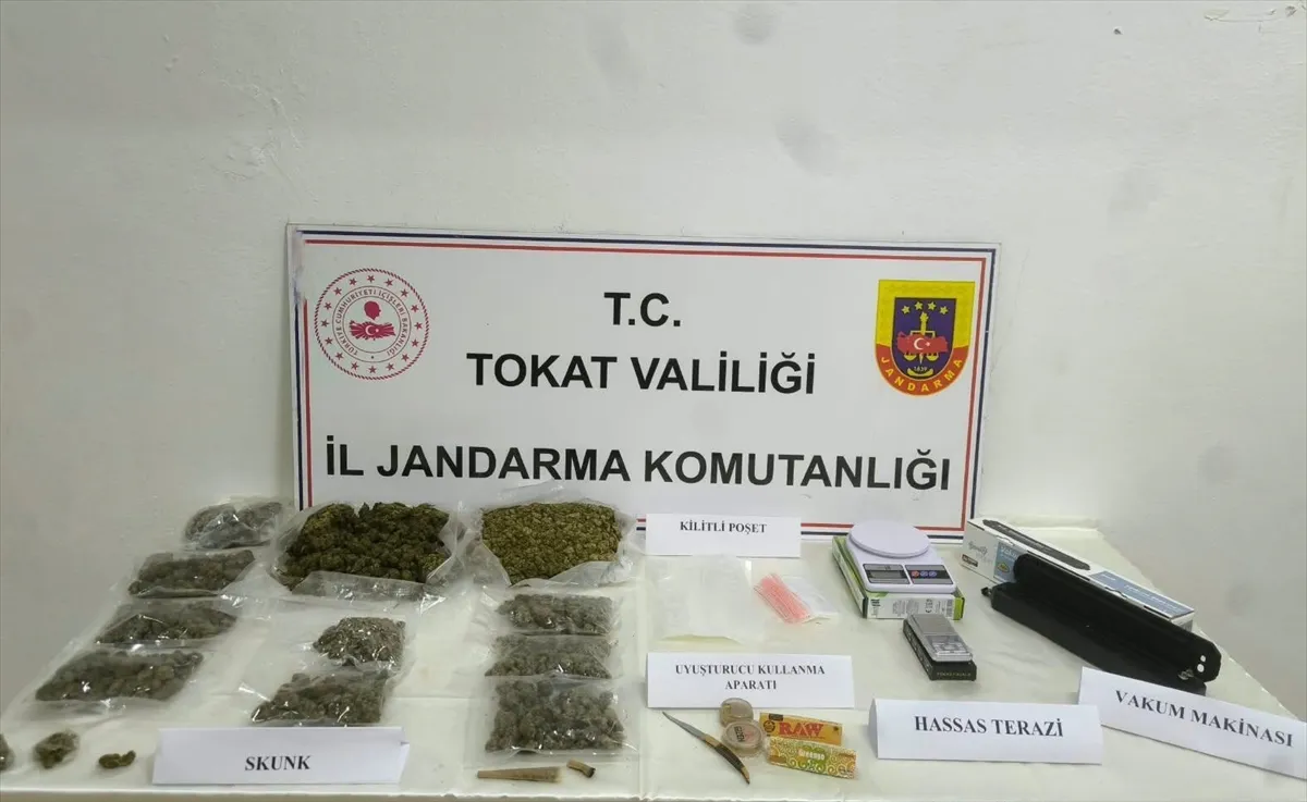 Tokat’ta uyuşturucu operasyonunda 2 zanlı tutuklandı