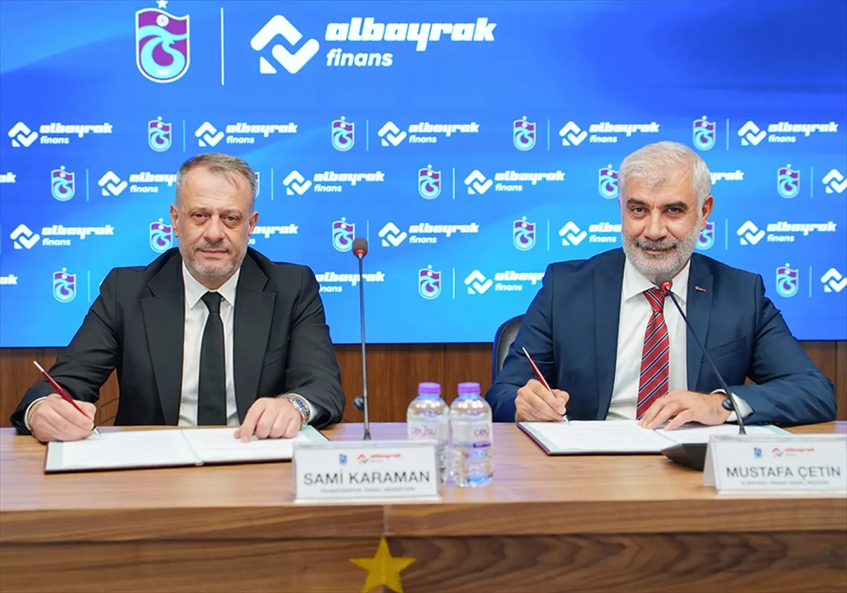 Trabzonspor’dan Albayrak Finans ile şort arkası sponsorluk anlaşması Trabzonspor’dan Albayrak Finans ile şort arkası sponsorluk anlaşması