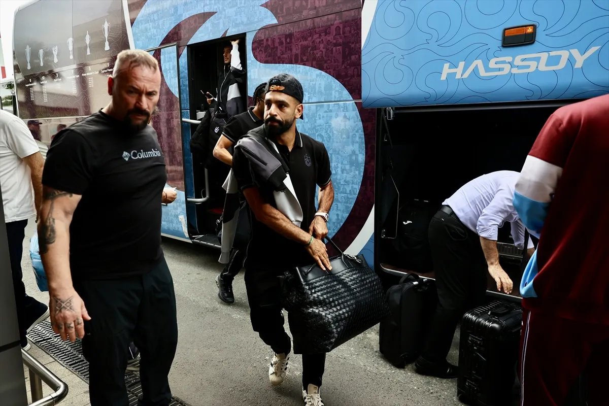 Trabzonspor, KuPS maçı için Finlandiya’ya gitti