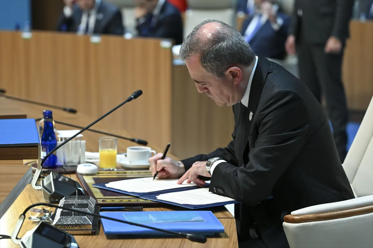 Türk Devletleri Teşkilatı Devlet Başkanları Konseyi 13. Zirvesi 6. kare
