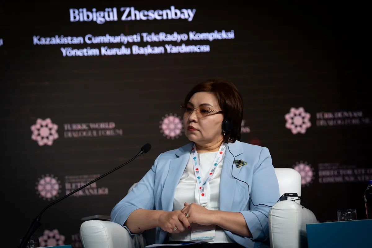 Türk Dünyası Forumu’nda medya ve iletişim paneli 3. kare