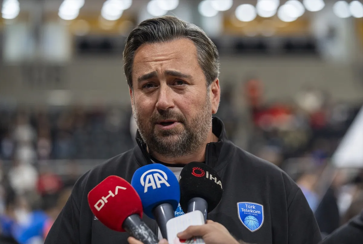 Türk Telekom Basketbol Takımı, giydiği antrenman formalarıyla COP31’e dikkati çekti Türk Telekom Basketbol Takımı, giydiği antrenman formalarıyla COP31’e dikkati çekti