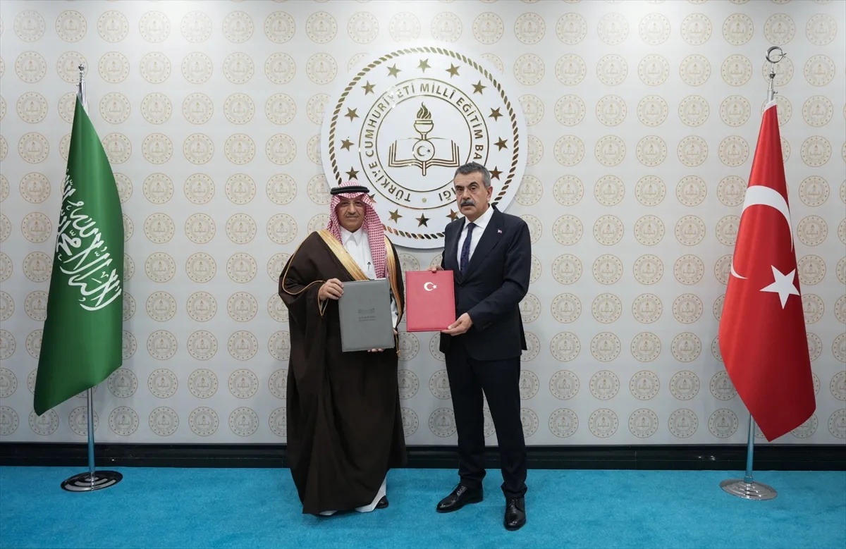 Türkiye ile Suudi Arabistan arasında eğitim alanında işbirliği mutabakatı imzalandı Türkiye ile Suudi Arabistan arasında eğitim alanında işbirliği mutabakatı imzalandı