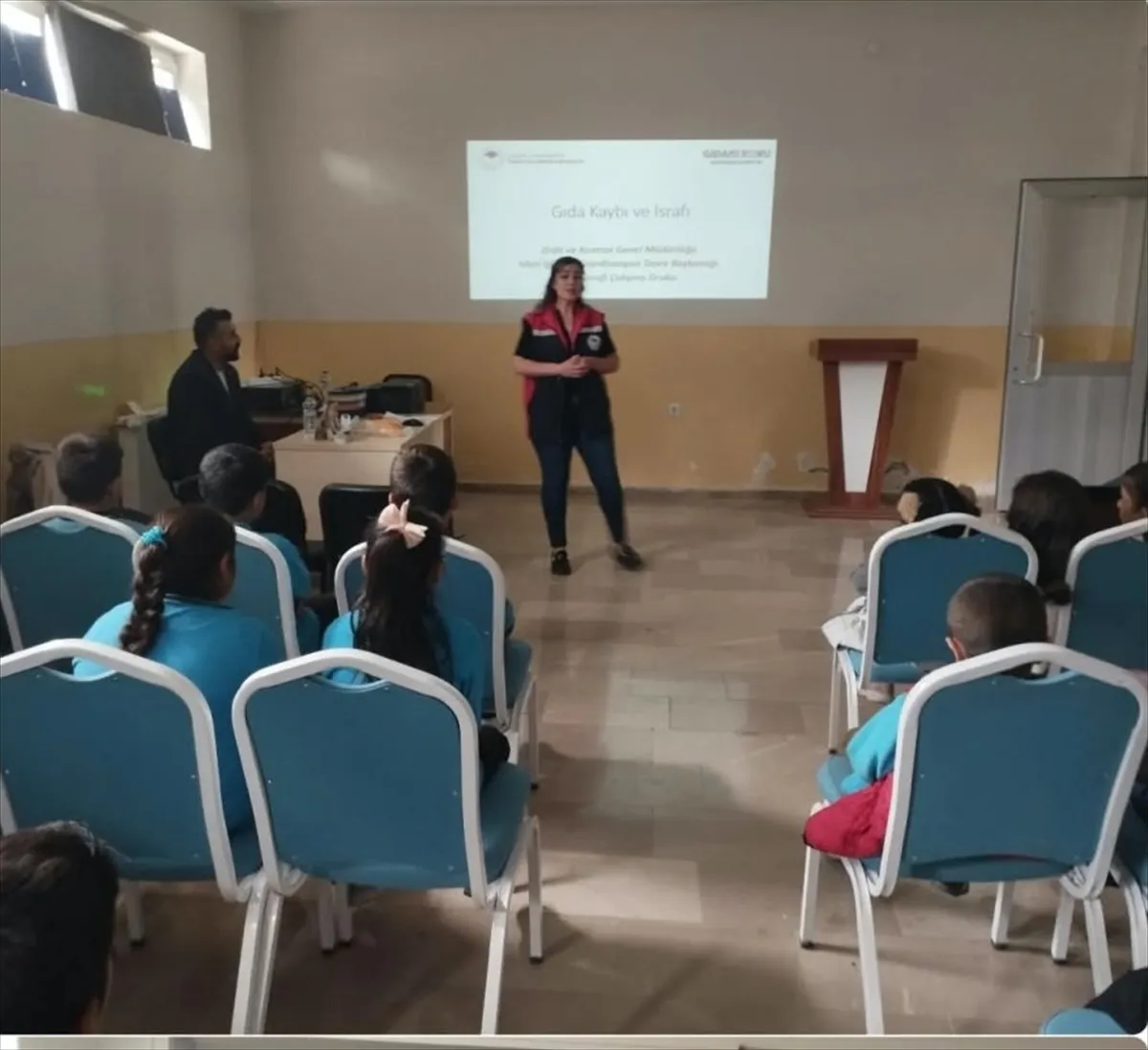 Ulaş’ta öğrencilere gıda güvenliği ve gıda hijyeni eğitimi verildi