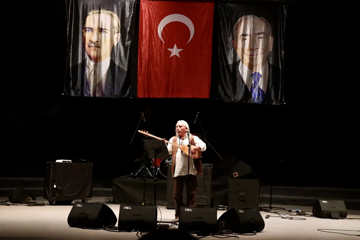Ülkü Ocakları Eğitim ve Kültür Vakfı Genel Başkanı Yıldırım, "Maziden Atiye 40. Yıl" programında konuştu 4. kare