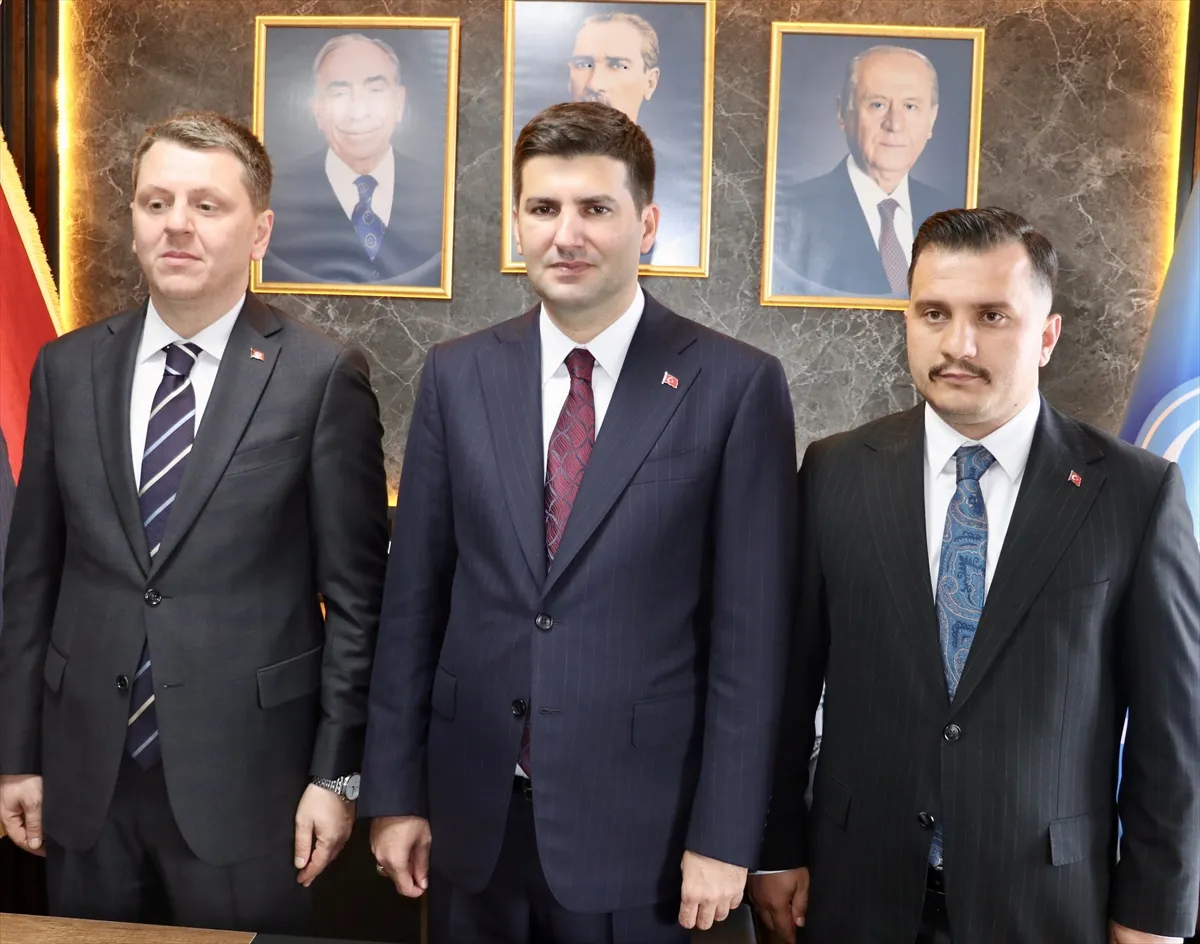 Ülkü Ocakları Eğitim ve Kültür Vakfı Genel Başkanı Yıldırım, Trabzon’da konuştu 3. kare