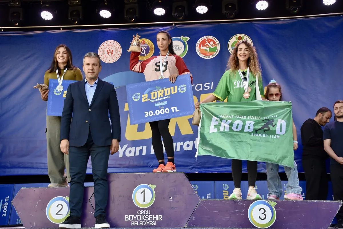 Uluslararası 2. Ordu Yarı Maratonu düzenlendi 4. kare
