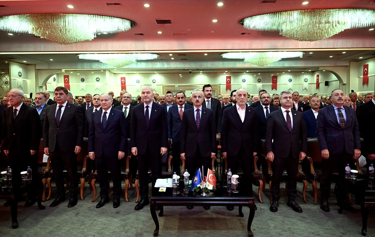 Uraloğlu: Bölünmüş yolla bağlı il sayısı 77’ye ulaştı Uraloğlu: Bölünmüş yolla bağlı il sayısı 77’ye ulaştı