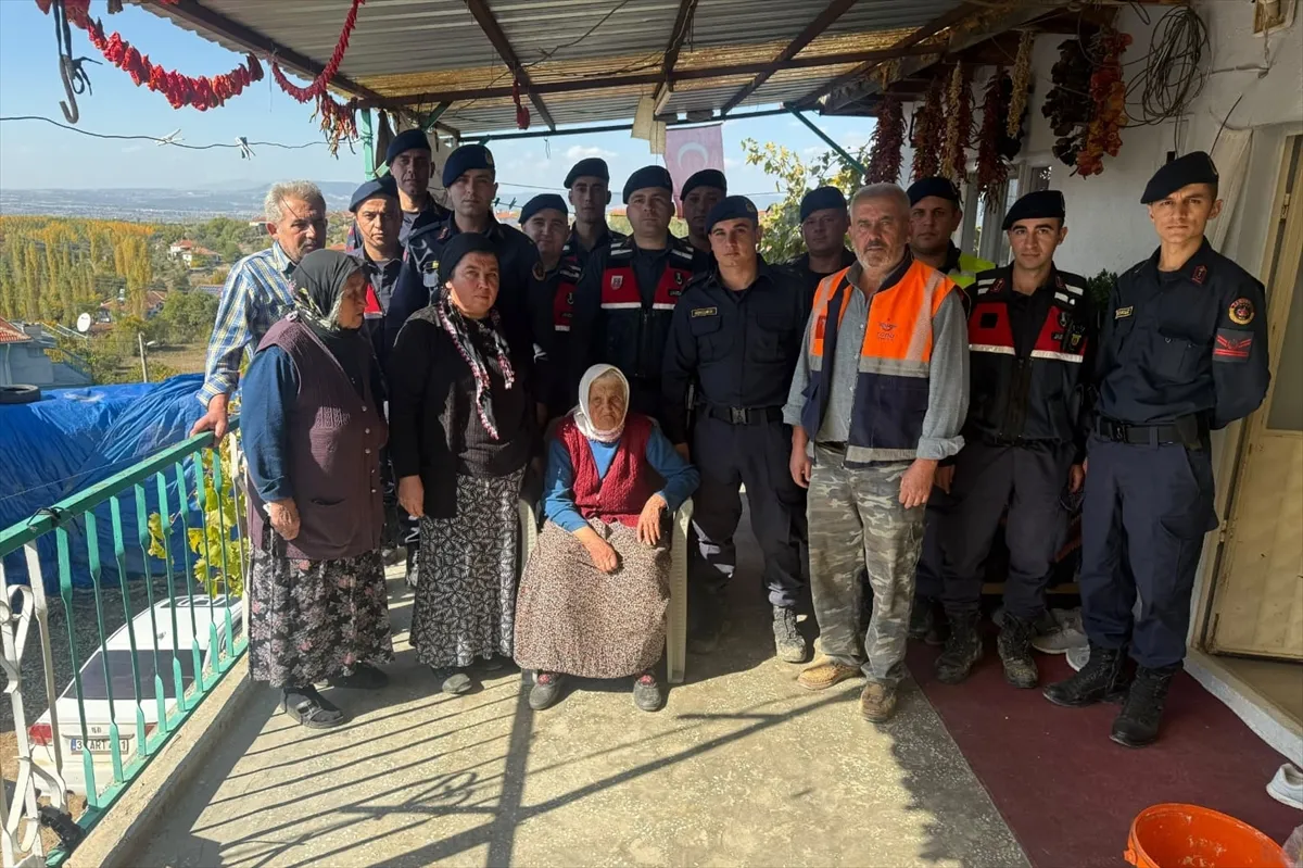 Uşak’ta kaybolan Alzheimer hastası kadın bulundu Uşak’ta kaybolan Alzheimer hastası kadın bulundu