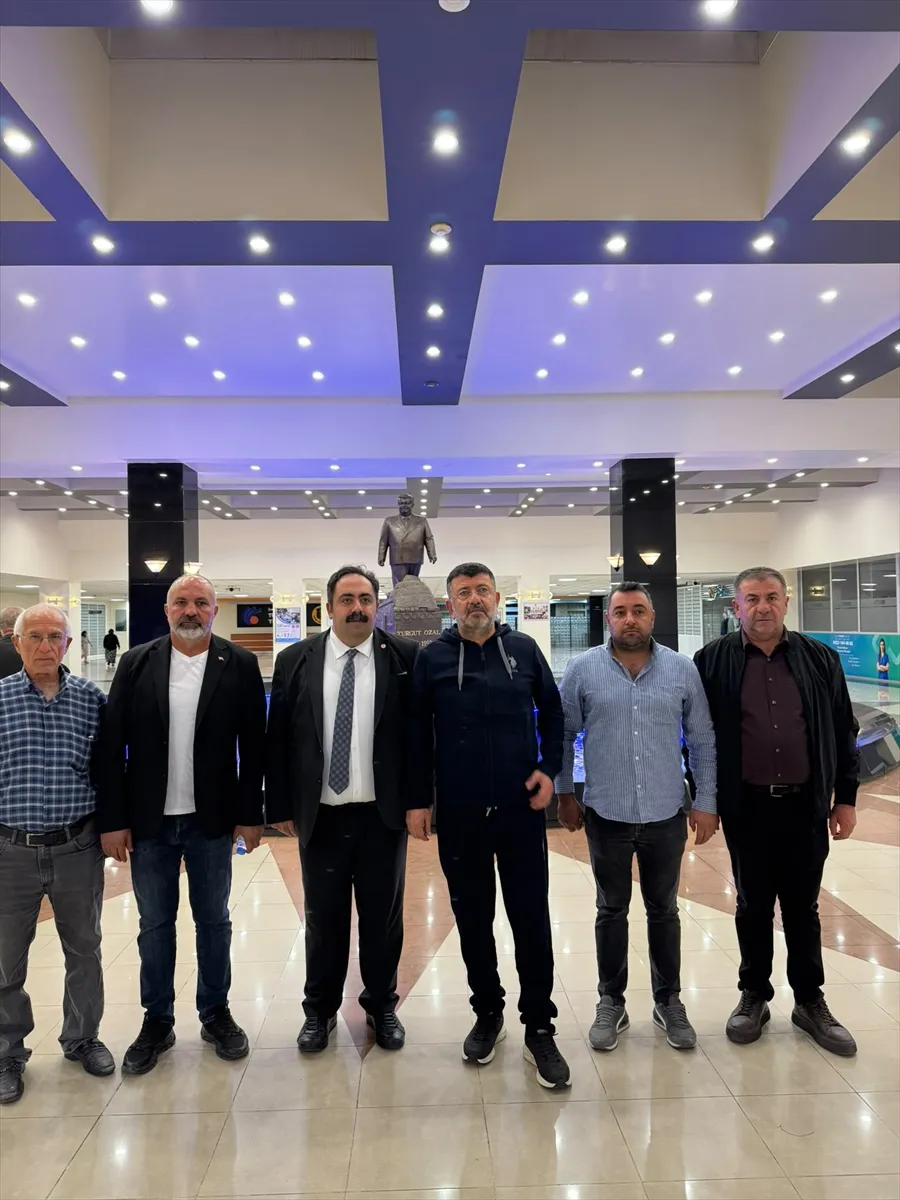 Yeni Parti Malatya Milletvekili Veli Ağbaba taburcu edildi Yeni Parti Malatya Milletvekili Veli Ağbaba taburcu edildi