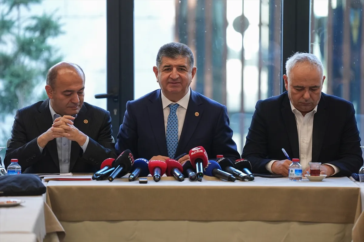 Yeni Parti’den CHP’ye aidat parası tartışmasında yanıt