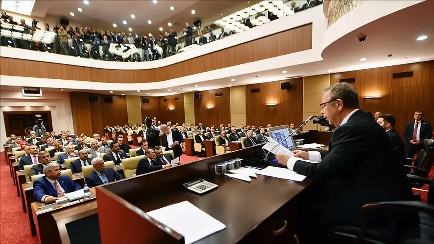 Adalar Belediye Meclisi Toplantısı’nda temizlik hizmetleri konuşuldu Adalar Belediye Meclisi Toplantısı’nda temizlik hizmetleri konuşuldu