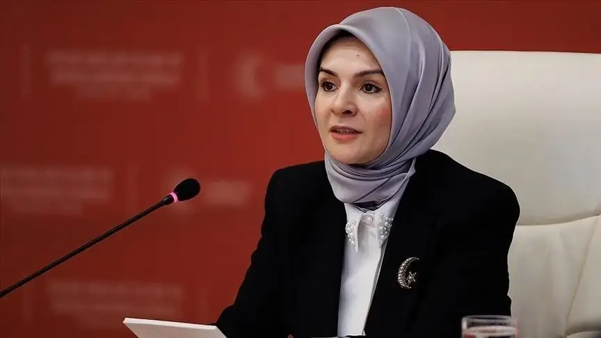 Aile ve Sosyal Hizmetler Bakanı Göktaş, TBMM’de milletvekilleriyle sohbet etti