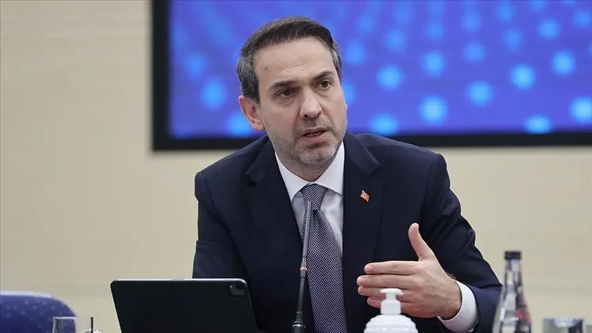 Bakan Bayraktar, enerjide küresel zorluklar karşısında işbirliğinin şart olduğunu söyledi