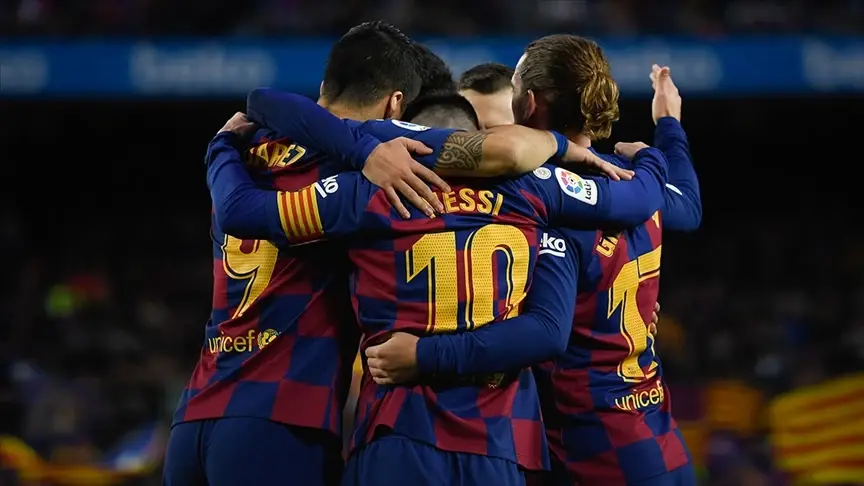 Barcelona ve Manchester City galibiyet serisini sürdürdü Barcelona ve Manchester City galibiyet serisini sürdürdü