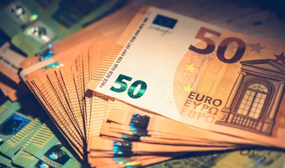 EUR/TL akşam kapanışı: Euro 54,9656 TL (14.10.2026) EUR/TL akşam kapanışı: Euro 54,9656 TL (14.10.2026)