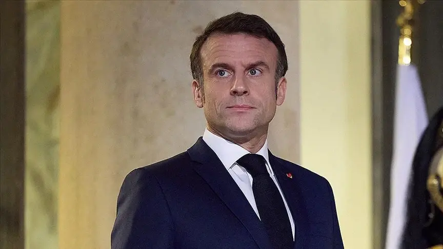 Katar Emiri Şeyh Temim ve Fransa Cumhurbaşkanı Macron, Doha’da varlık fonları zirvesine katıldı
