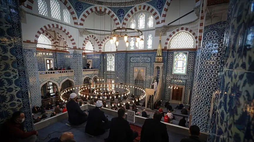 Restorasyonu tamamlanan 6 tarihi cami, cuma namazıyla yeniden ibadete açılacak
