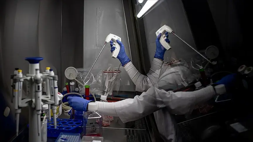 Robotik cerrahiyle prostat kanseri ameliyatı olan hasta sağlığına kavuştu Robotik cerrahiyle prostat kanseri ameliyatı olan hasta sağlığına kavuştu