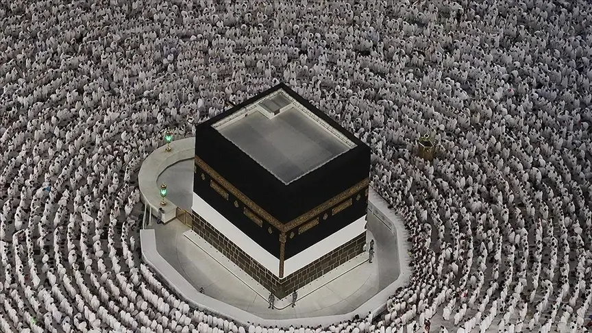 Suudi Arabistan, Mekke’de paniğe neden olan bir kişinin gözaltına alındığını açıkladı Suudi Arabistan, Mekke’de paniğe neden olan bir kişinin gözaltına alındığını açıkladı