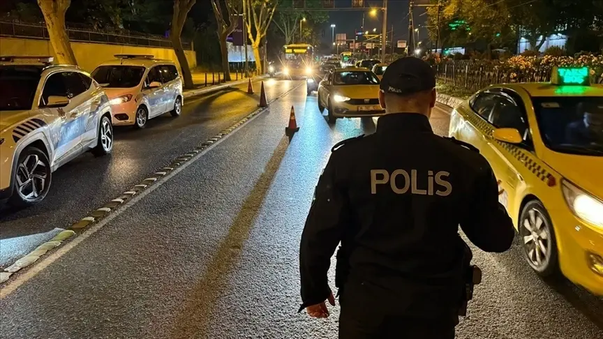 Yemen’de hükümet güçleri, Yemen Şafağı operasyonu kapsamında Taiz ve Marib’de ilerleyişini sürdürüyor Yemen’de hükümet güçleri, Yemen Şafağı operasyonu kapsamında Taiz ve Marib’de ilerleyişini sürdürüyor
