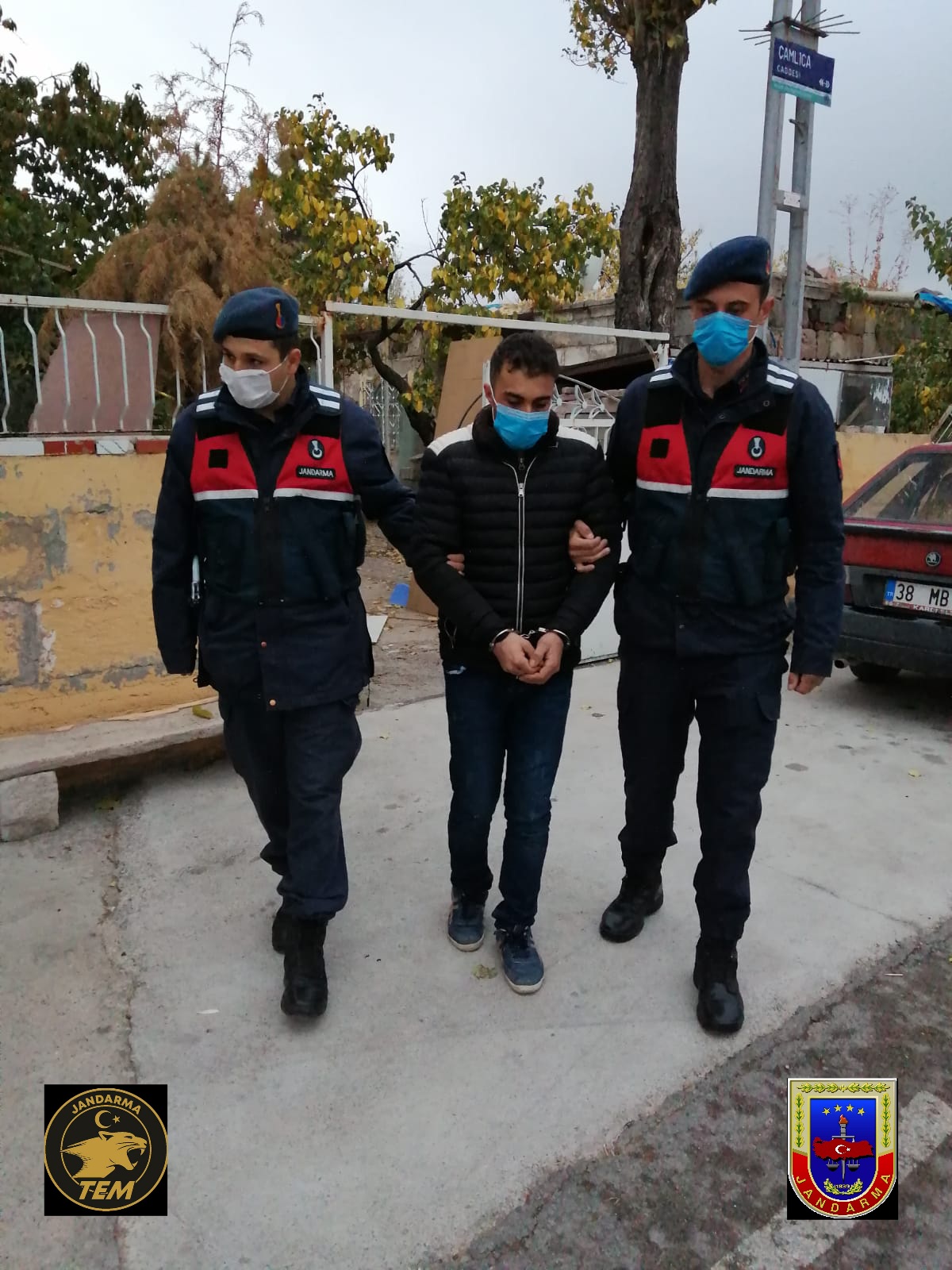 kayseri son dakika kayseri de 2 deas li jandarma tarafindan yakalandi kayseri kayseri son dakika haberleri