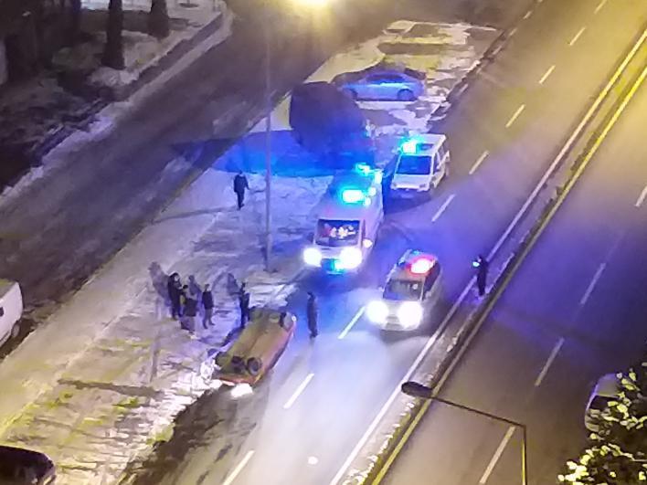 kayseri olay kizilirmak caddesinde arac ters dondu ozel haber kayseri canli gaste haberler