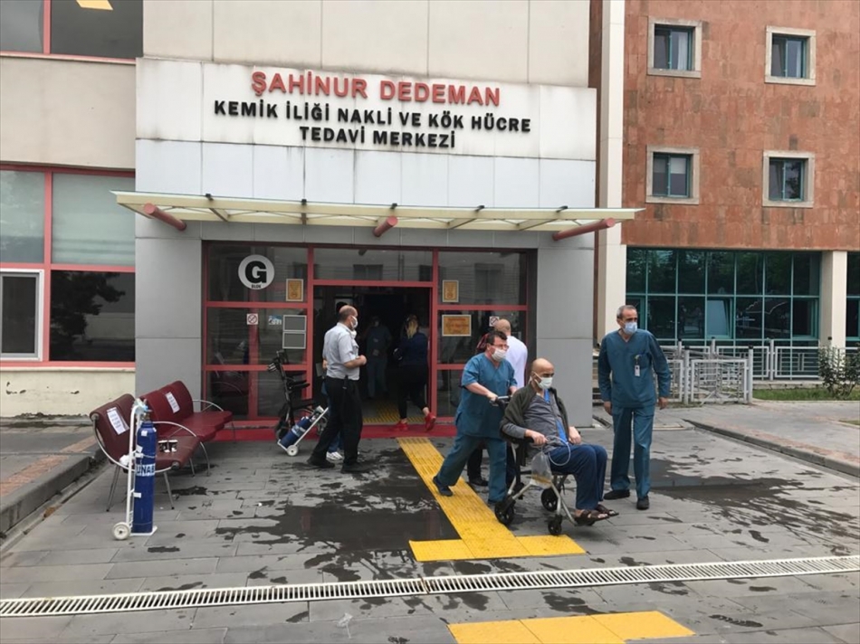 eru hematoloji onkoloji hastanesi nde cikan yanginda 15 kisi dumandan etkilendi kayseri canli gaste haberler