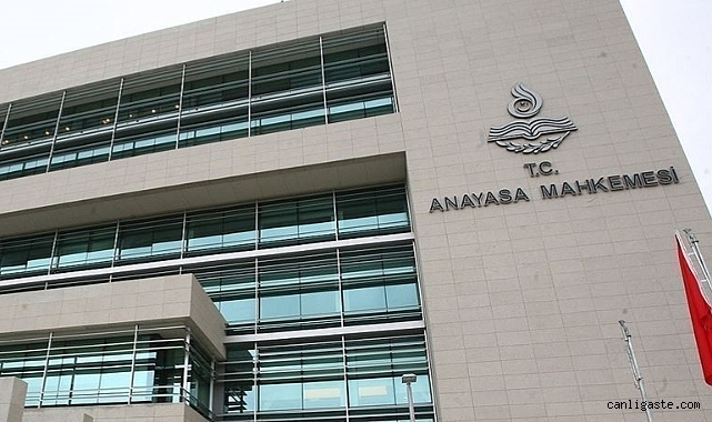 AYM, sicil raporuna yazılan ’itibar zedeleyici’ ifadeleri hak ihlali saydı AYM, sicil raporuna yazılan ’itibar zedeleyici’ ifadeleri hak ihlali saydı