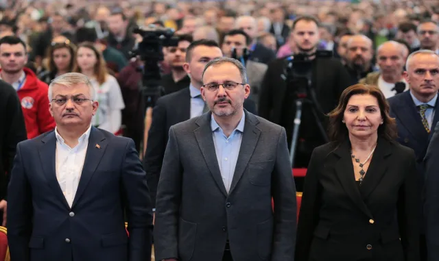 Bakan Kasapoğlu, Türkiye Küçükler ve Yıldızlar Satranç Şampiyonası’nın açılışında konuştu: Bakan Kasapoğlu, Türkiye Küçükler ve Yıldızlar Satranç Şampiyonası’nın açılışında konuştu: