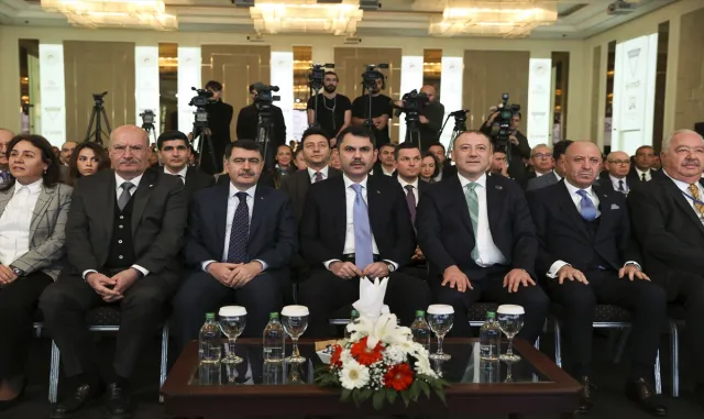Bakan Kurum, "Sanayide Yeşil Dönüşüm ve Sürdürülebilir Kalkınma Zirvesi Semineri"nde konuştu: Bakan Kurum, "Sanayide Yeşil Dönüşüm ve Sürdürülebilir Kalkınma Zirvesi Semineri"nde konuştu: