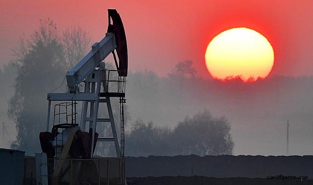 Brent petrol ne kadar oldu? (9 Ocak 2023) Brent petrol ne kadar oldu? (9 Ocak 2023)