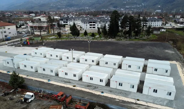 Düzce’de hak sahibi depremzedeler için yapılacak konutlara yönelik çalışmaları sürüyor Düzce’de hak sahibi depremzedeler için yapılacak konutlara yönelik çalışmaları sürüyor