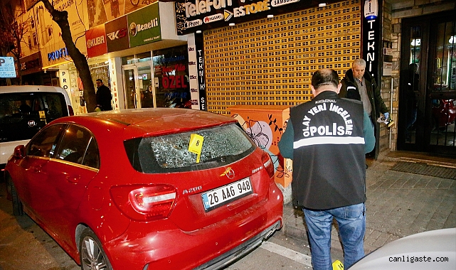 Eskişehir’de park halindeki 3 otomobile silahla ateş edildi Eskişehir’de park halindeki 3 otomobile silahla ateş edildi